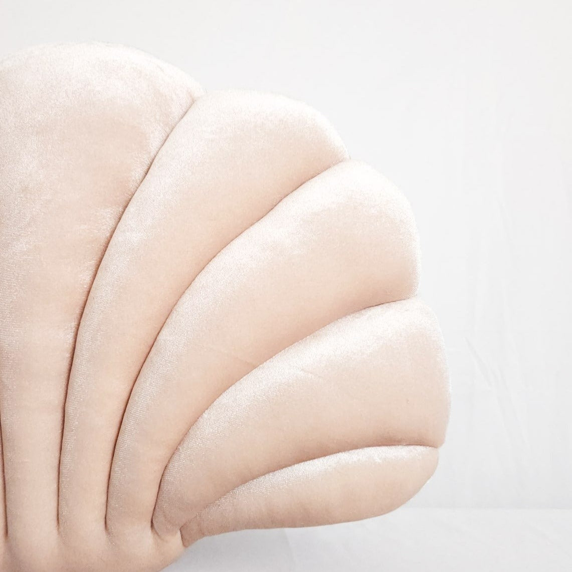Perla Beige Velvet 21" Shell Pillow | Dusk & Bloom