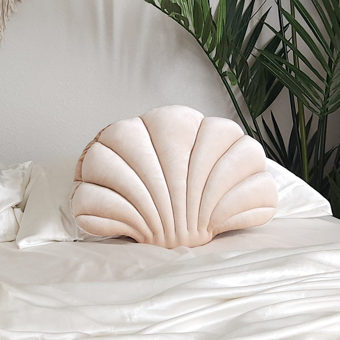 Perla Beige Velvet 21" Shell Pillow | Dusk & Bloom
