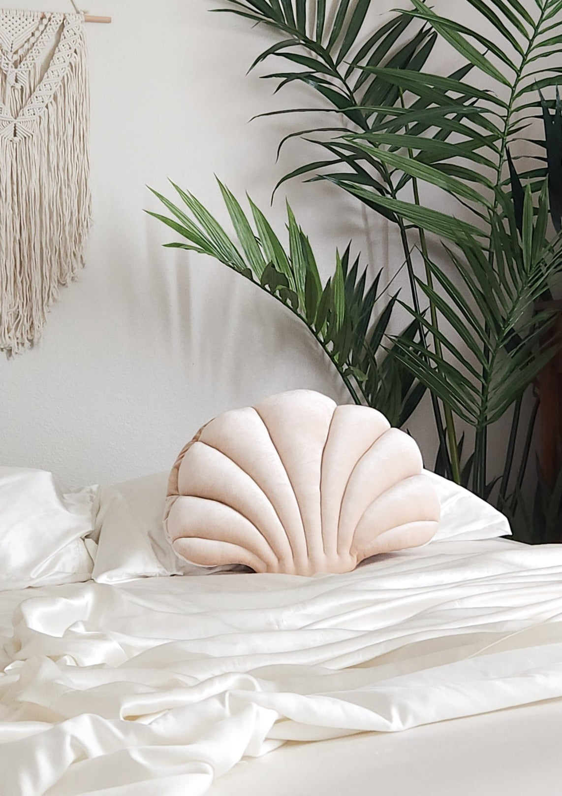 Perla Beige Velvet 21" Shell Pillow | Dusk & Bloom