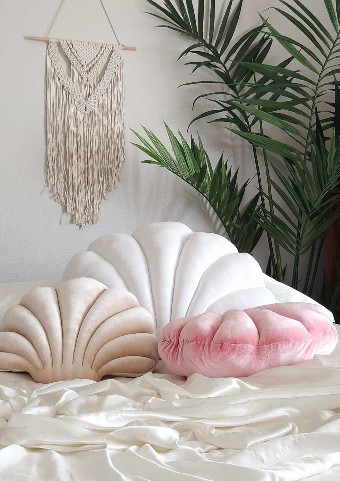 Perla Beige Velvet 21" Shell Pillow | Dusk & Bloom