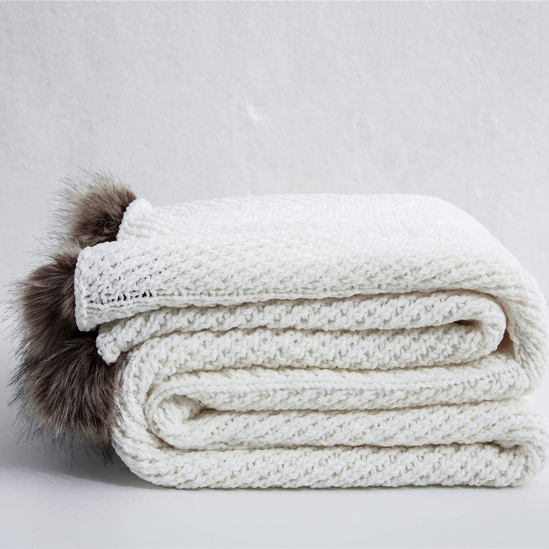 Gigi White Chenille Pom-Pom Throw Blanket | Dusk & Bloom