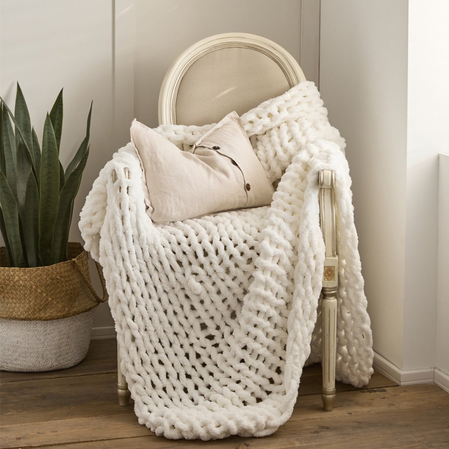 Serenity White Chenille Chunky Knit Throw Blanket (51" x 63") | Dusk & Bloom