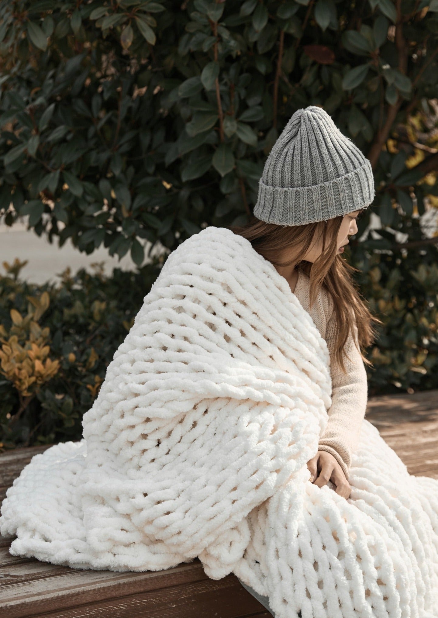 Serenity White Chenille Chunky Knit Throw Blanket (51" x 63") | Dusk & Bloom