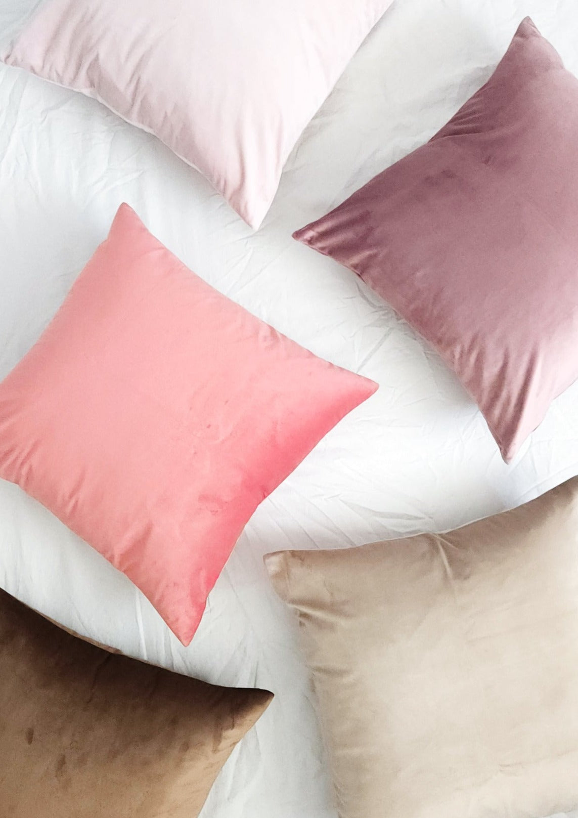 Victoria II Pink Velvet 20" Pillow Cover | Dusk & Bloom