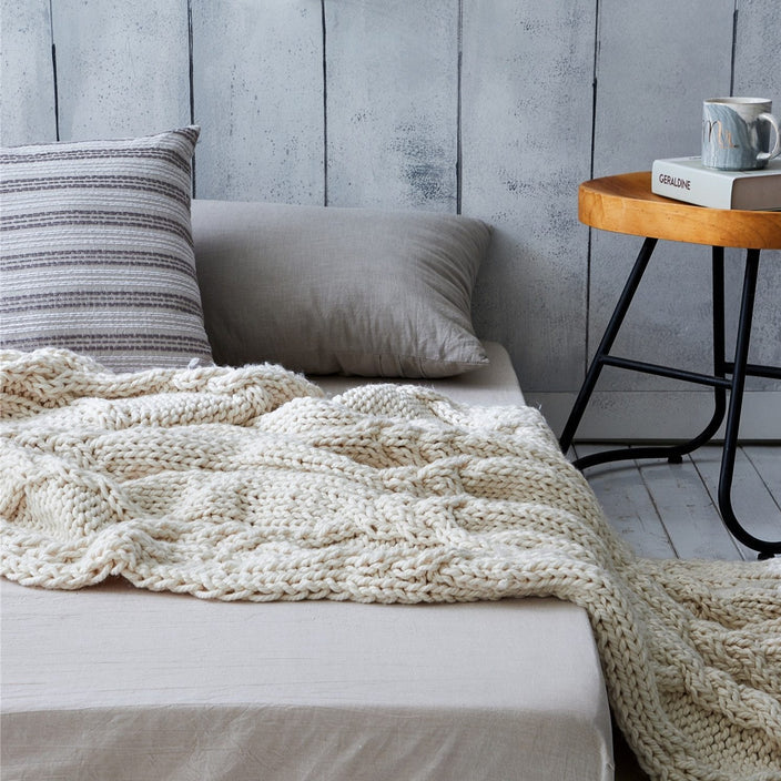 Annabelle Chunky Knit Throw Blanket in Ivory | Dusk & Bloom